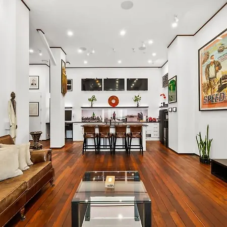 Vibrant City Oasis 1Br Apt W Gym Pool And Parking